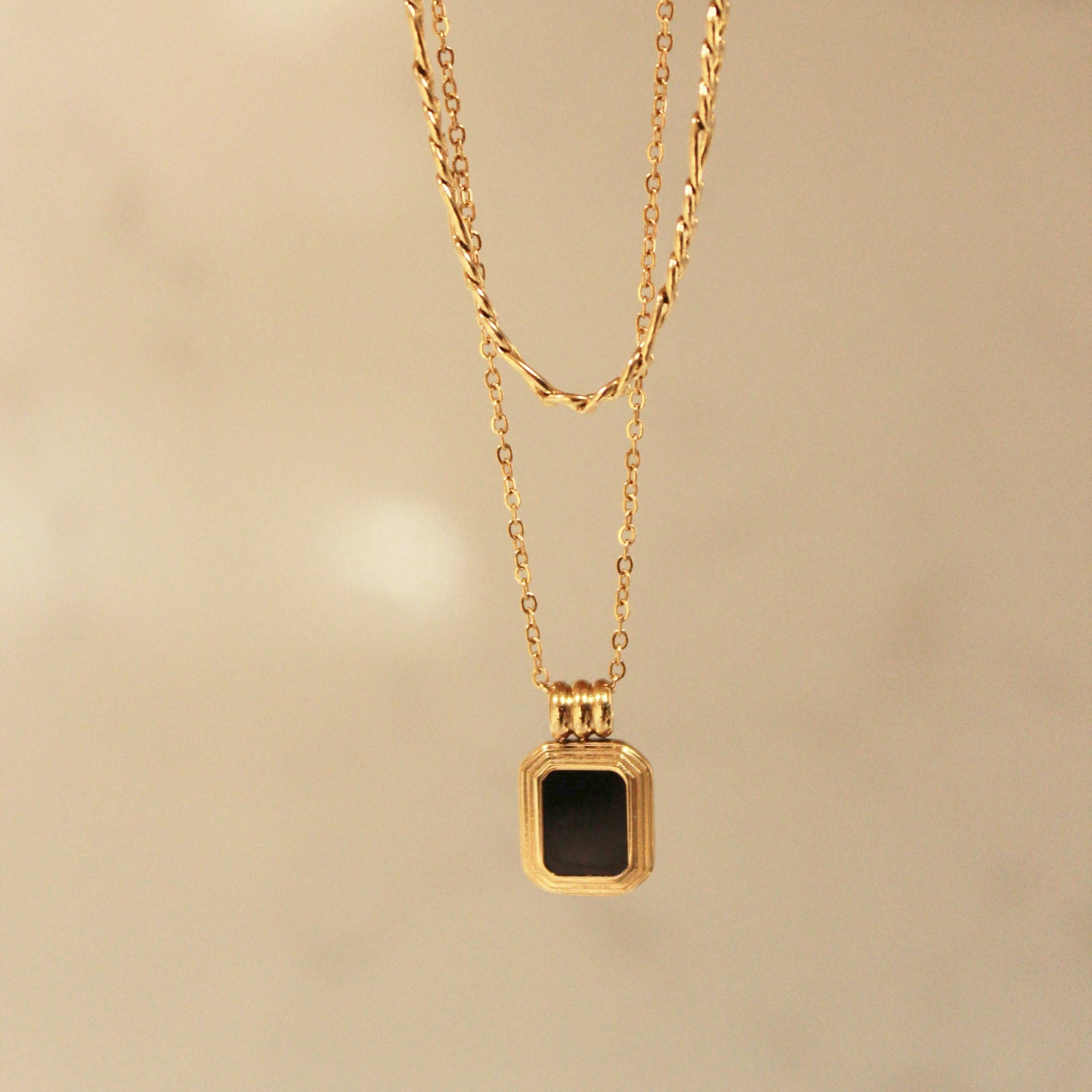 Gold Necklace with Square Onyx Pendant 24 Inches / 60.96 cm